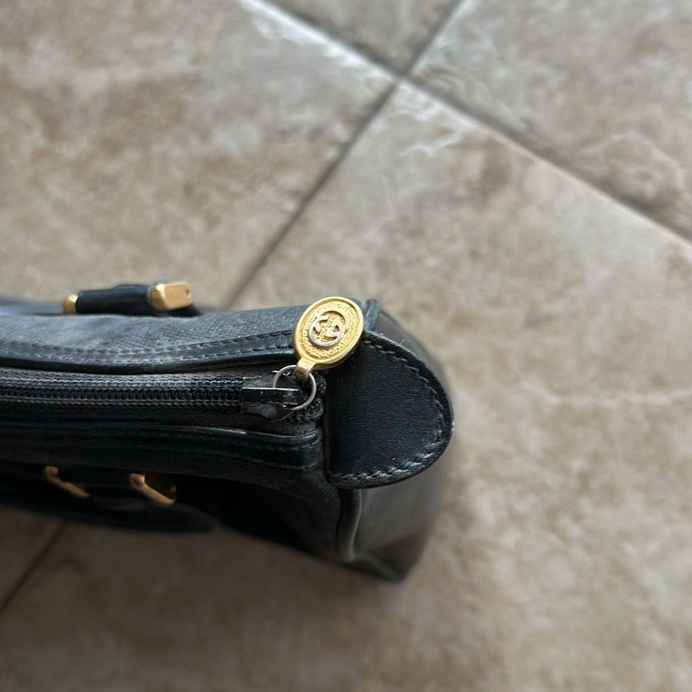 Vintage Gucci Purse - Picture 4 of 6